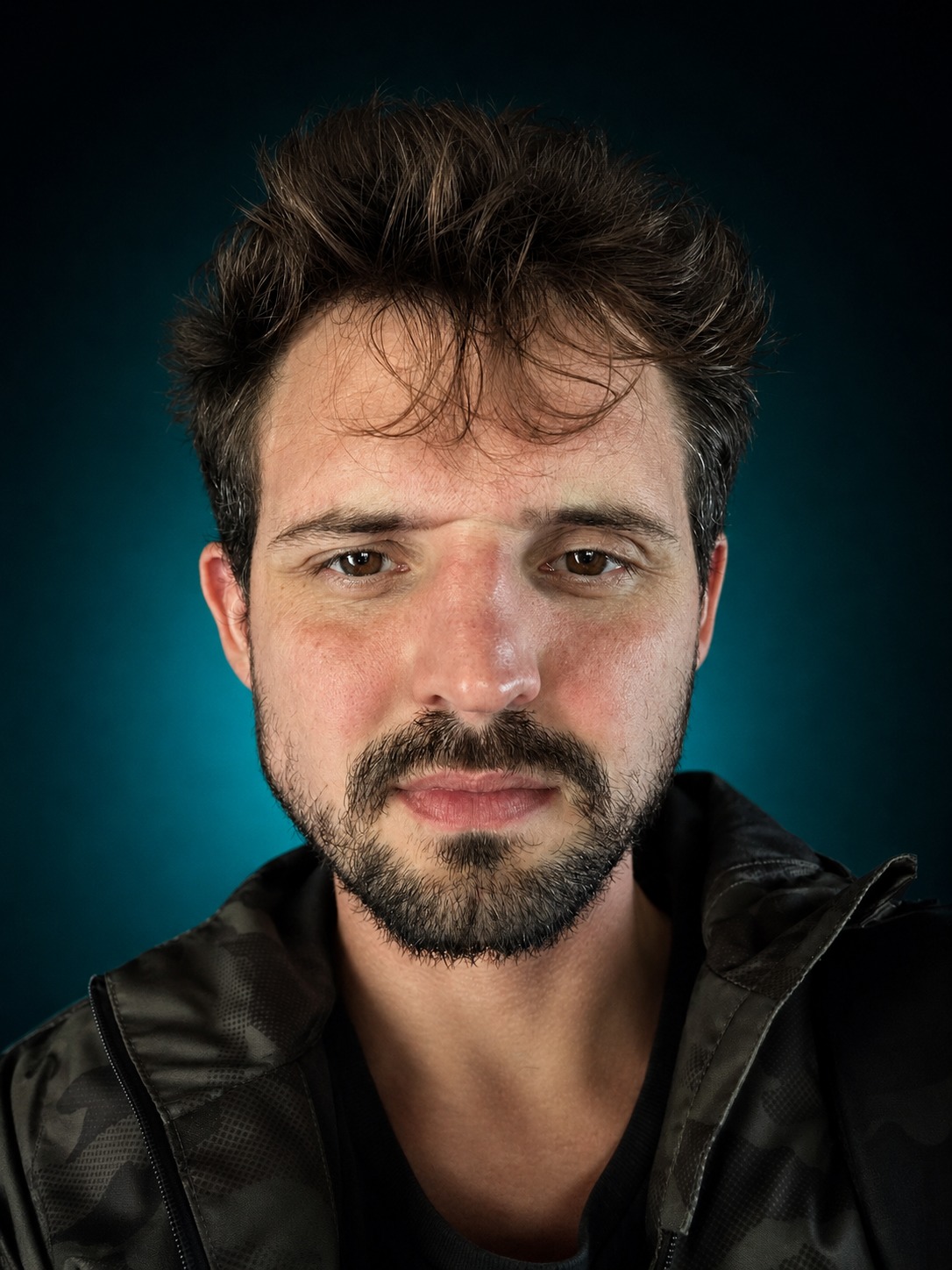 Dayon X — Psicólogo, pesquisador e criador do Light News